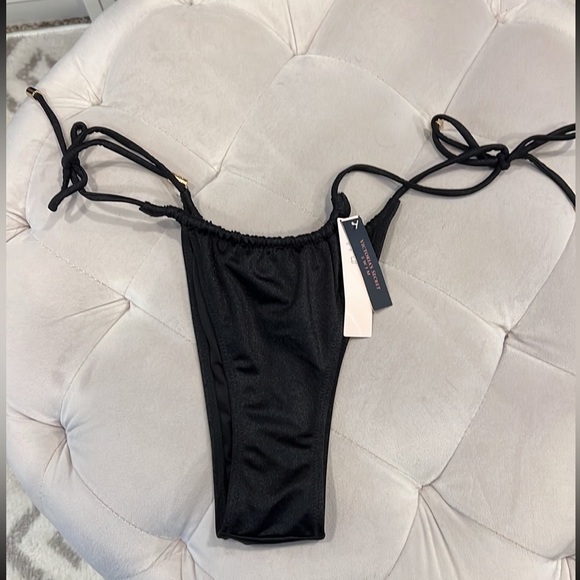 VS Bikini Bottom - Picture 5 of 6